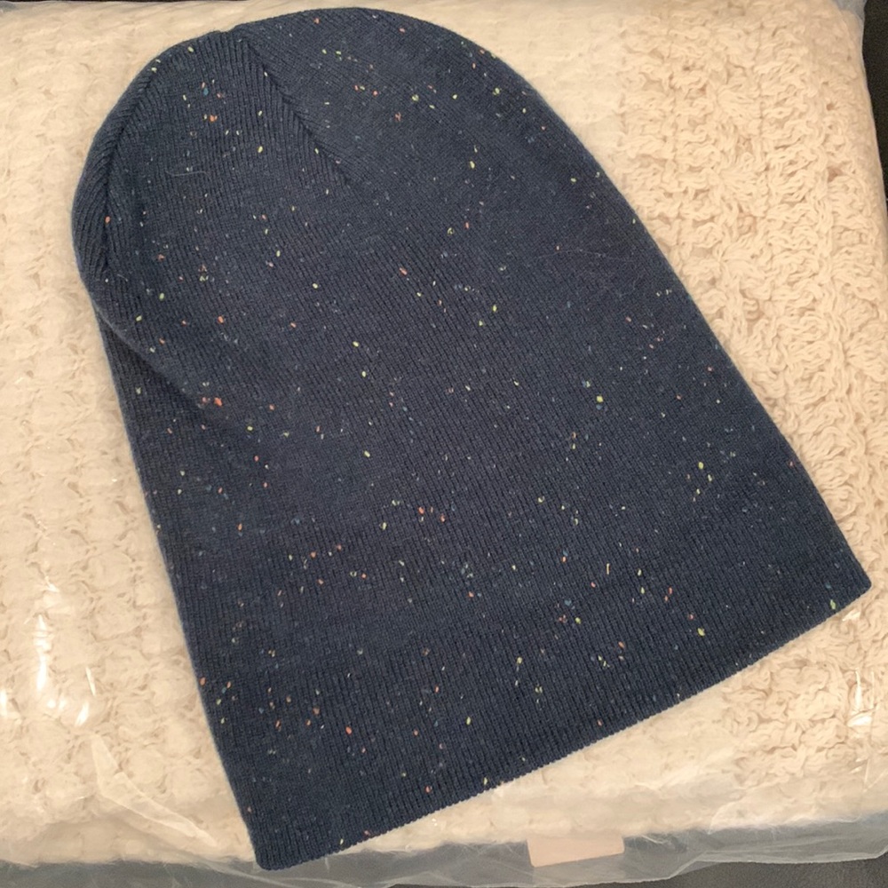 TNA teal speckled knit beanie